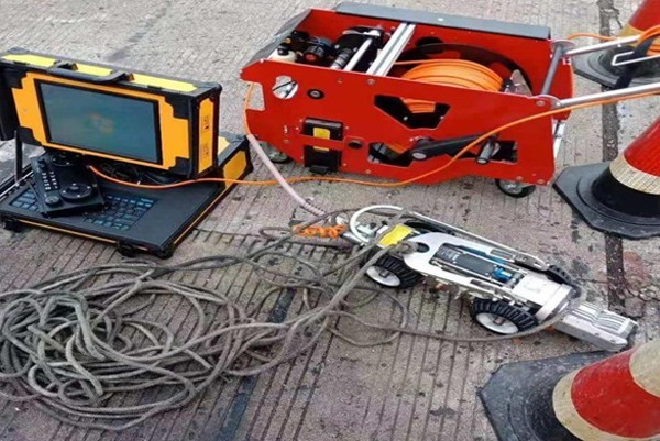 颍东CCTV管道检测机器人